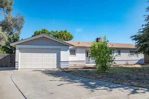 970 Ivy Ct, Lemoore, CA 93245 photo 1