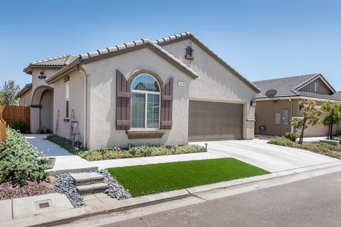 1443 Johnson Ln, Clovis, CA 93619 photo 1