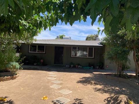 813 Tulare St, Madera, CA 93638 photo 1