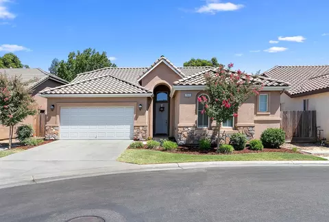 2865 Prato Ln, Clovis, CA 93611 photo 1
