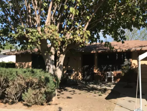 1445 Cardella St, Firebaugh, CA 93622 photo 1