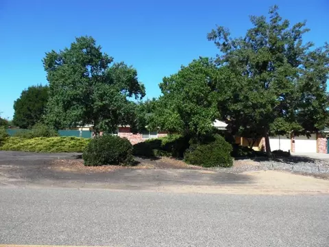 12742 Mesa Dr, Madera, CA 93636 photo 1