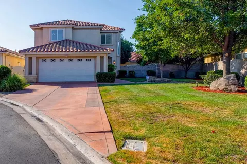 3308 Camino Ct, Madera, CA 93637 photo 1