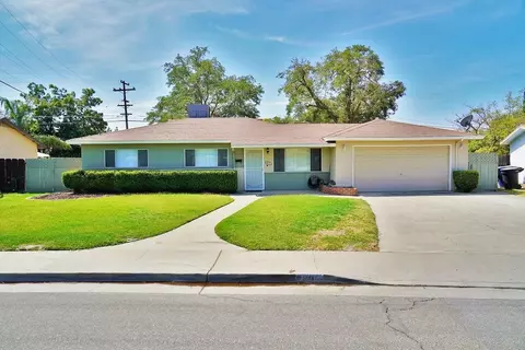 269 W Spring Ln, Lemoore, CA 93245 photo 1