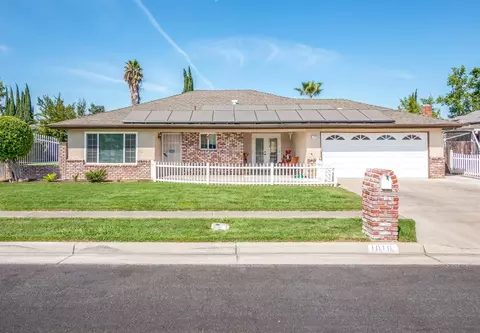 1016 Central Pl, Madera, CA 93637 photo 1