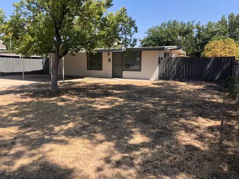 983 Brookfield Dr, Clovis, CA 93612 photo 1
