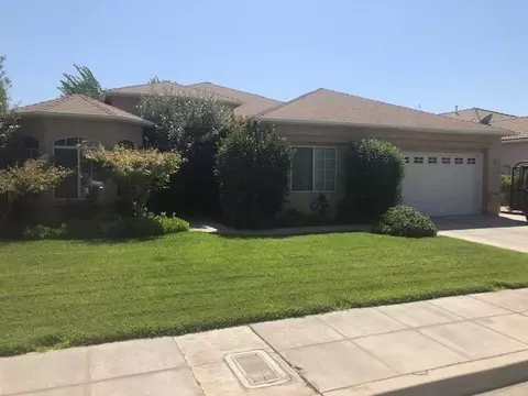 5742 E Lorena Ave, Fresno, CA 93727 photo 1