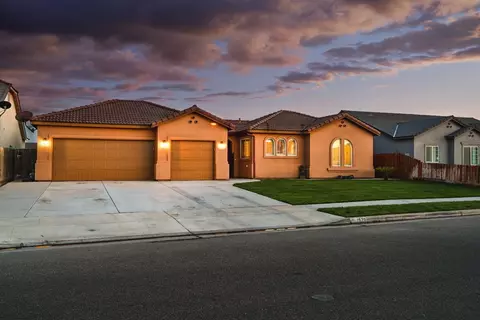 1573 Morro Ln, Lemoore, CA 93245 photo 1