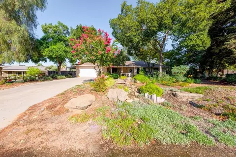 18544 Ridgedale Dr, Madera, CA 93638 photo 1