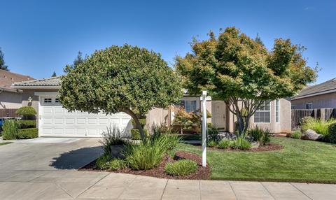 2397 Lester Ave, Clovis, CA 93619 photo 1