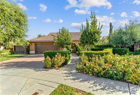 3575 Prescott, Clovis, CA 93619 photo 1