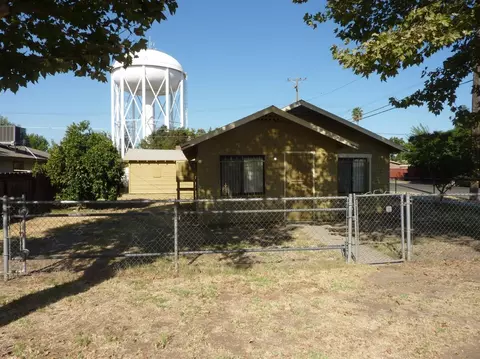 730 Sierra St, Madera, CA 93638 photo 1