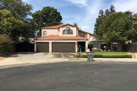 820 Burgan Ave, Clovis, CA 93611 photo 1