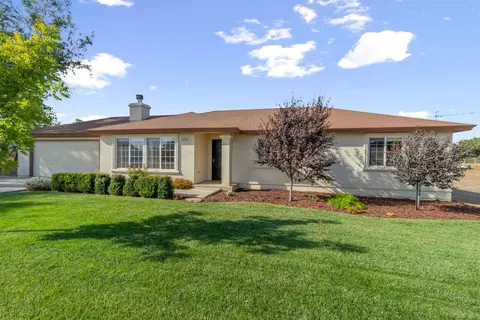 24775 Tropical Dr, Madera, CA 93638 photo 1