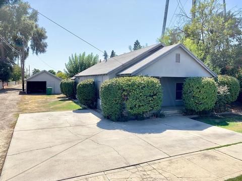 1937 9th St, Sanger, CA 93657 photo 1