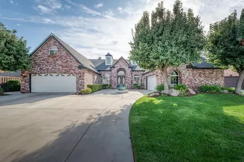 1725 N Cherry Ln, Clovis, CA 93619 photo 1