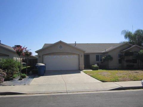 1018 Harrison Ave, Sanger, CA 93657 photo 1