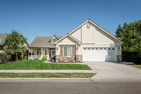 589 Prescott Ave, Clovis, CA 93619 photo 1