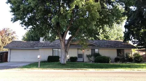25591 Martin St, Madera, CA 93638 photo 1