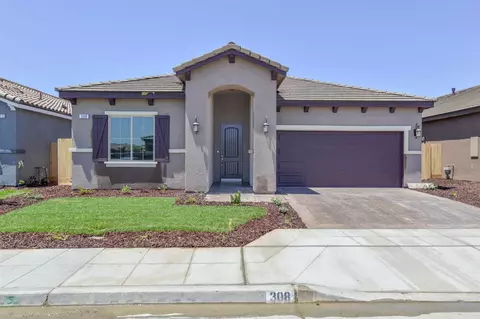 569 W Maclure Ave, Madera, CA 93636 photo 1