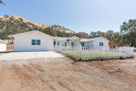 27603 Oak Flat Ln, Clovis, CA 93619 photo 1