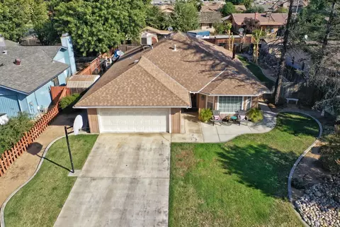 1361 E Bolinger, Dinuba, CA 93618 photo 1