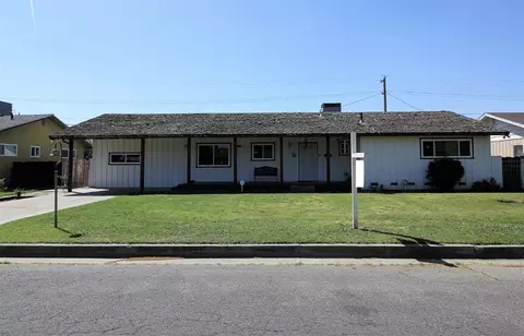 1420 Roberts Ave, Madera, CA 93637 photo 1