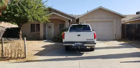 707 S D St, Madera, CA 93638 photo 1