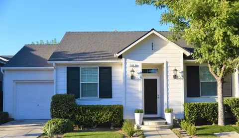 701 W Barcelona Ln, Clovis, CA 93619 photo 1