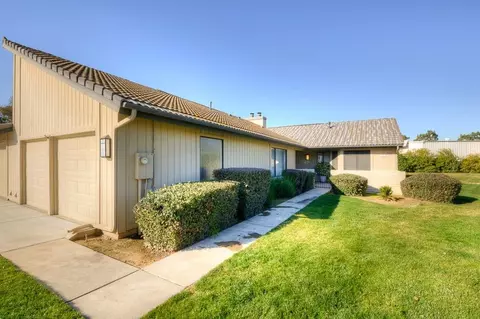 1521 Tollhouse Ln, Clovis, CA 93611 photo 1