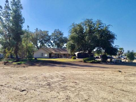 8519 N Madsen Ave, Clovis, CA 93619 photo 1