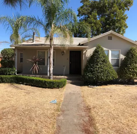 417 N G, Madera, CA 93637 photo 1
