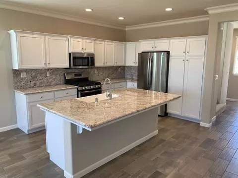 3893 Buckingham, Clovis, CA 93619 photo 1