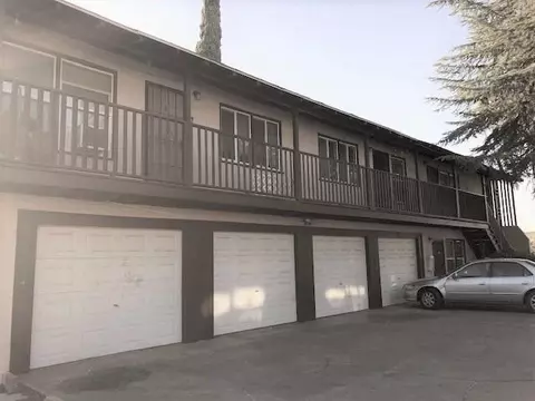 1916 E Hunter Ave, Fresno, CA 93703 photo 1
