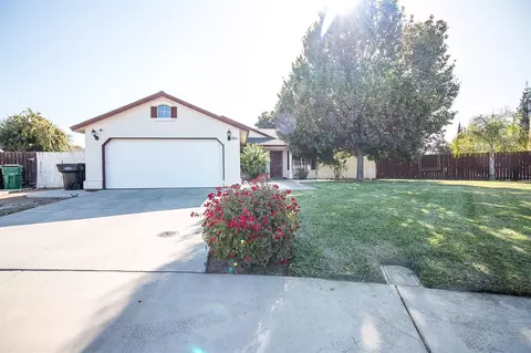 2801 Peach St, Selma, CA 93662 photo 1