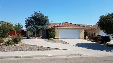 972 Florence Ave, Sanger, CA 93657 photo 1