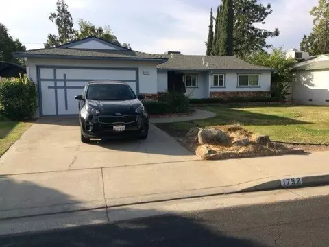 1752 Rall Ave, Clovis, CA 93611 photo 1