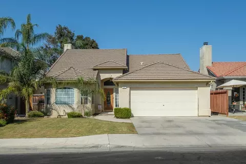 875 Robinson Ave, Clovis, CA 93612 photo 1