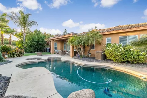 96 W Jordan Ave, Clovis, CA 93611 photo 1