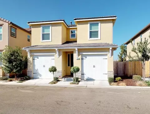 1304 Royalty Way, Clovis, CA 93619 photo 1