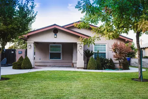 2112 7th St, Sanger, CA 93657 photo 1