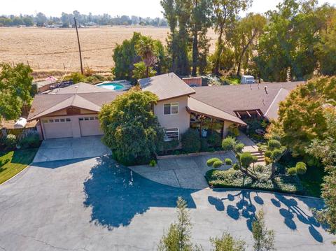 12695 Cumorah Dr, Clovis, CA 93619 photo 1
