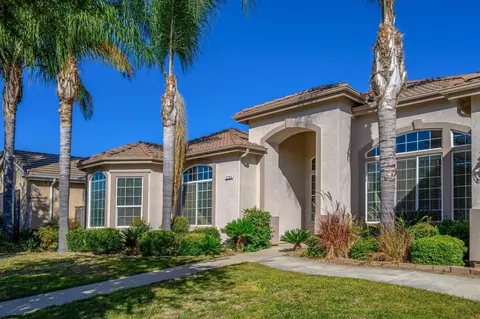 2793 Quincy Ave, Clovis, CA 93619 photo 1