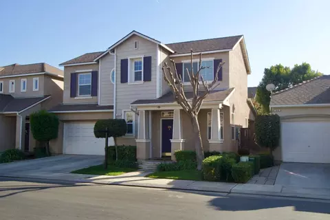 636 W Venice Ln, Clovis, CA 93619 photo 1