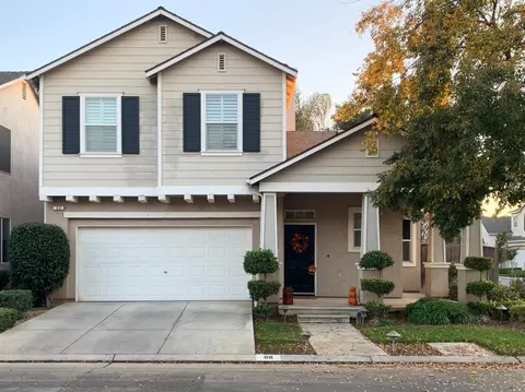 88 W Bordeaux Ln, Clovis, CA 93619 photo 1