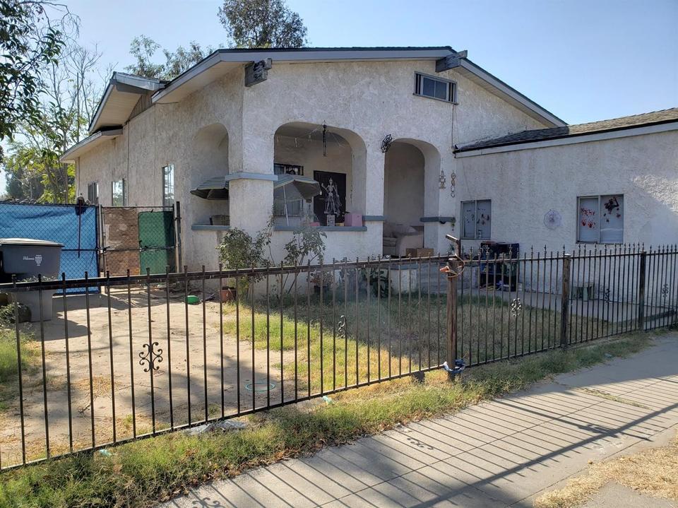 326 N First St, Fresno, CA 93702 - Movoto