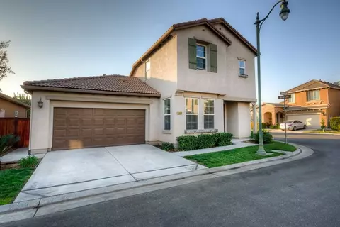 1860 N Dupree Ln, Clovis, CA 93619 photo 1
