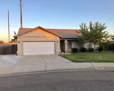 1003 Oak Ct, Fowler, CA 93625 photo 1