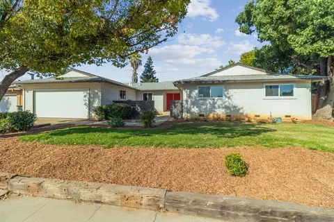 1755 Barstow Ave, Clovis, CA 93611 photo 1