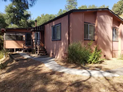 40655 Jean Rd E, Oakhurst, CA 93644 photo 1